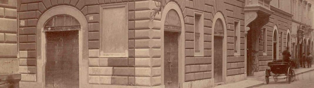 1834 : l’Ordre s’établit définitivement à Rome où il possède le Palais Magistral ainsi que la Villa Magistrale