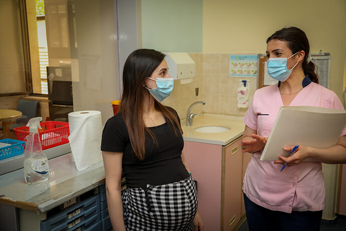 Depuis 1990, plus de 4 600 bébés naissent chaque année dans la maternité de l’Hôpital