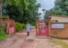 La Fondation contribue à la lutte contre les grandes endémies en Guinée Le centre de santé du Dr Maladho à Pita en Guinée est une référence dans la lutte contre la lèpre et la tuberculose.