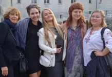 L’association Les Champs de Booz renforce l’accueil des réfugiées ukrainiennes avec l’appui de la Fondation La Présidente des Champs de Booz, Tristane de Choiseul, aux côtés de réfugiées ukrainiennes accueillies par l’association