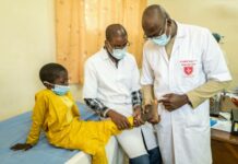 La Fondation soutient le fonctionnement des activités du Centre Hospitalier de l’Ordre de Malte à Dakar. Interview. Le Centre Hospitalier de l’Ordre de Malte (CHOM) à Dakar au Sénégal, géré par l’Ordre de Malte France, est reconnu en matière de lutte contre la lèpre.