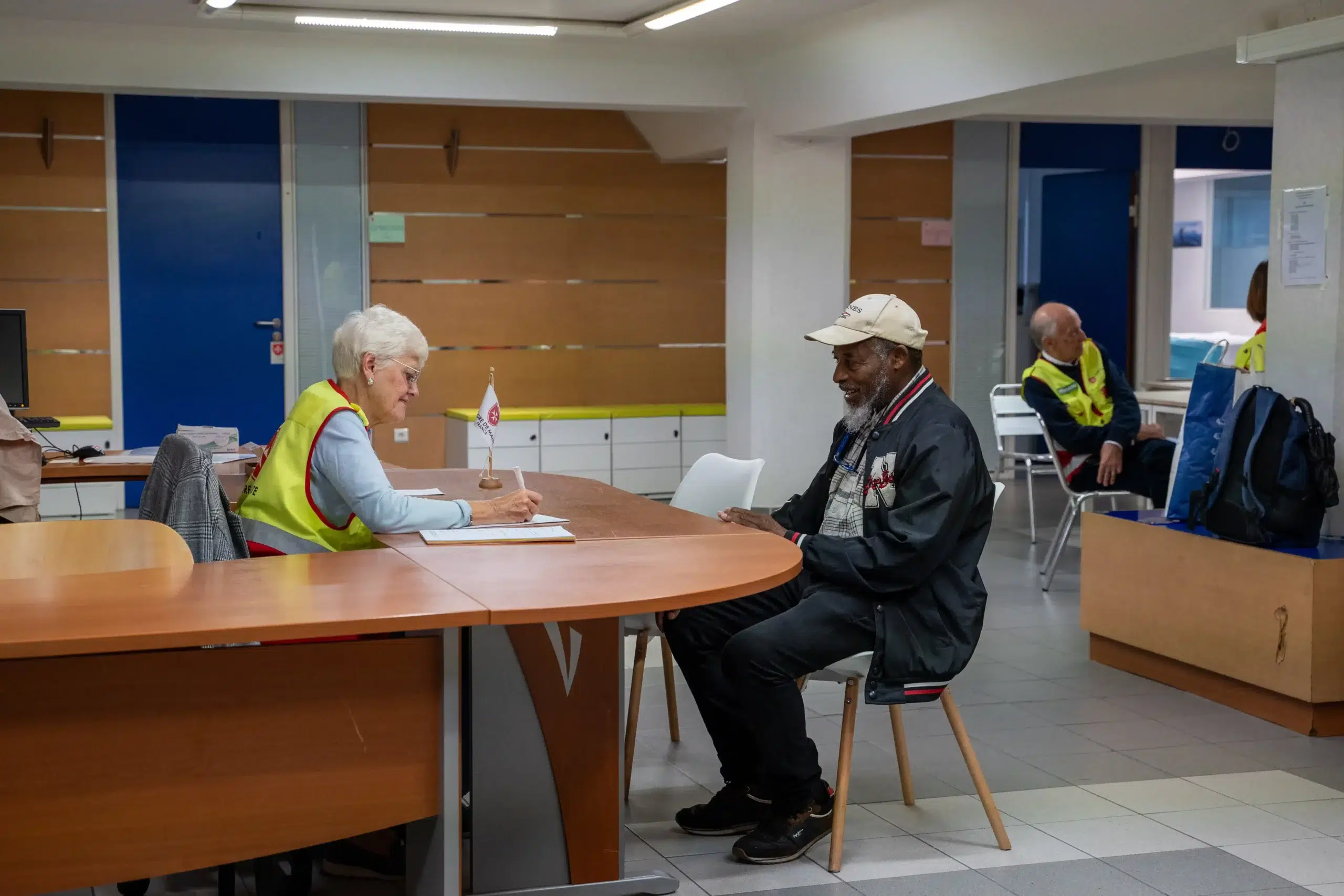 aider les enfants définition de la précarité