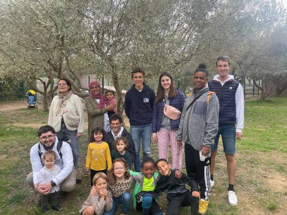Deux fois par an, l’association emmène plusieurs familles pour un séjour dans des lieux dépaysants