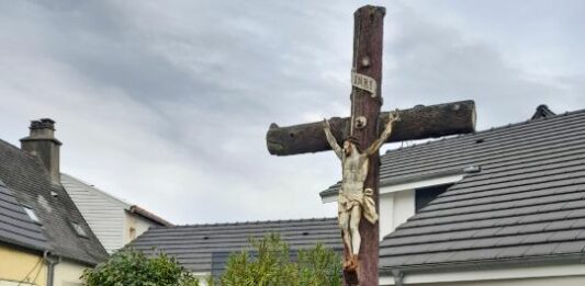 La restauration du Calvaire de Juillan conduite par SOS Calvaires en partenariat avec la Fondation restauration du Calvaire de Juillan conduite par SOS Calvaires
